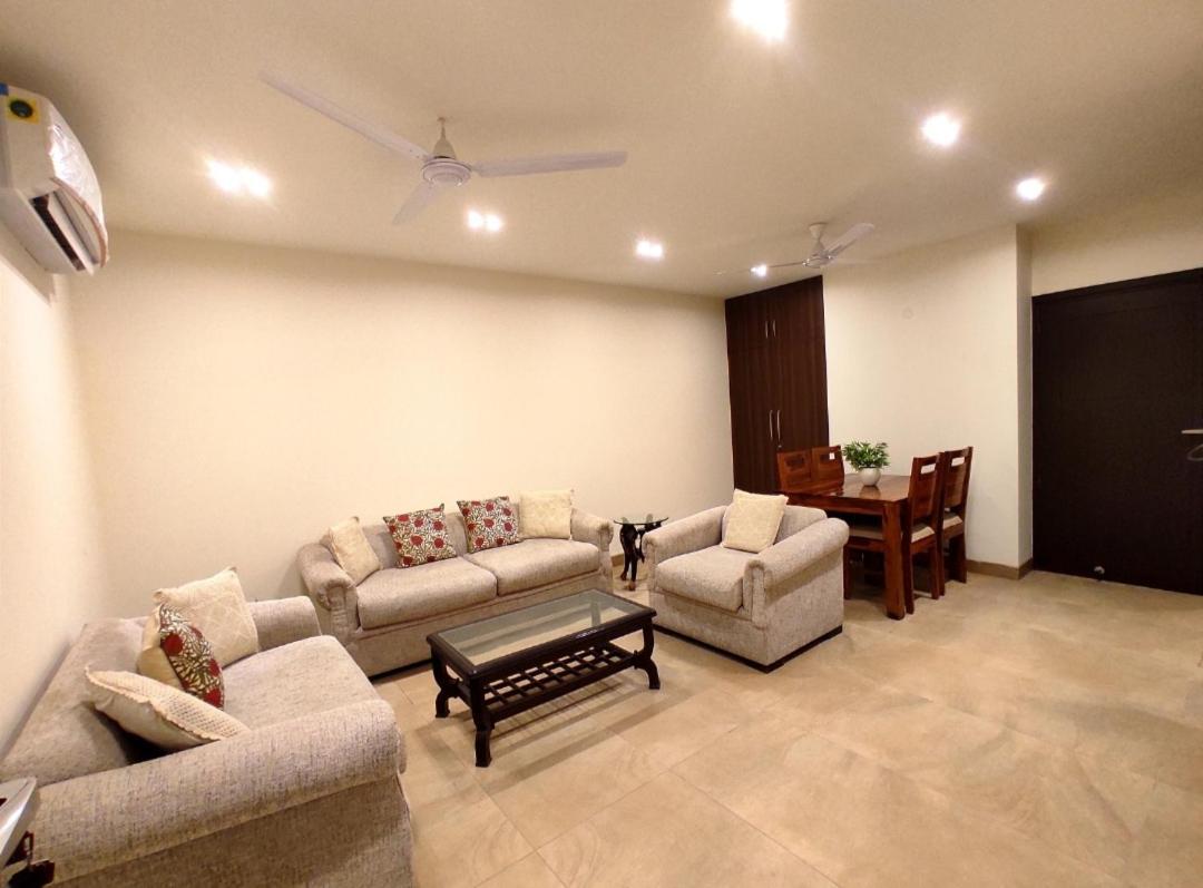When In Gurgaon - Artemis Hospital 1 Min Walk, Fortis & Medanta 4 Mins Drive 外观 照片